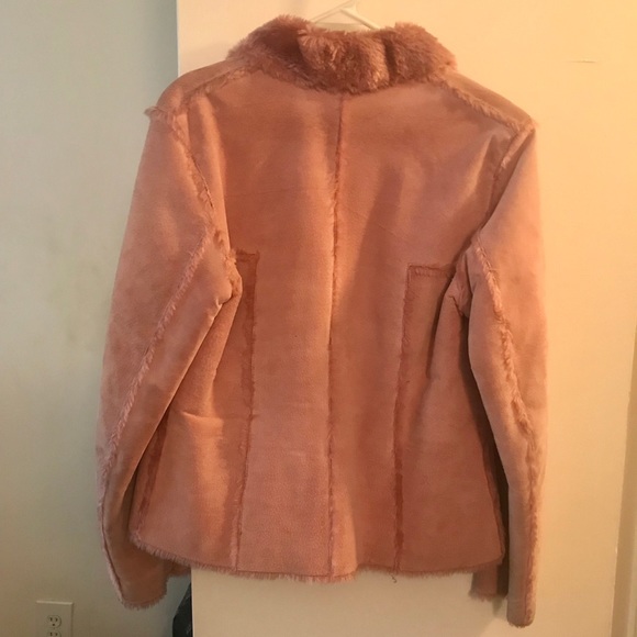 Beautiful pink coat - Picture 3 of 6